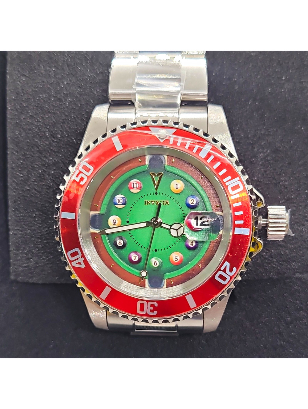 592 Invicta Pro Diver Men's Quartz Vegas Pool Edition Green Dial Red Bezel